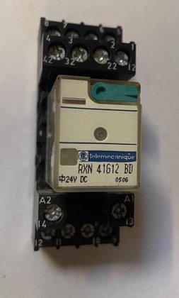 Telemecanique RXN41G12BD Intermediate electromagnetic relay (photo 1 of 6)