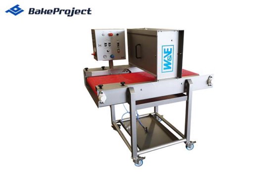 Machine for spraying of sugar syrup (Foto 1 von 1)