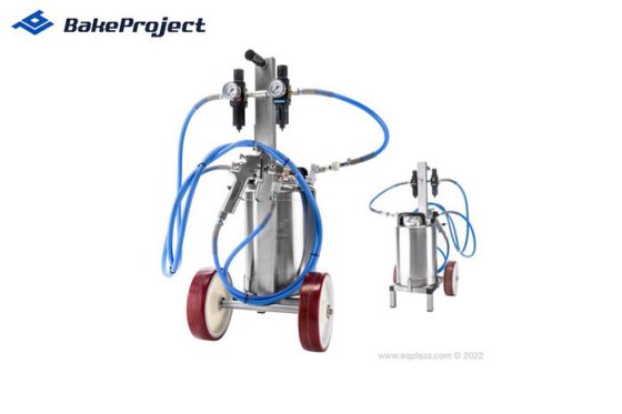 ECONOMIC machine for applying of egg yolk, lubricating oils and emulsions (photo 1 of 1)