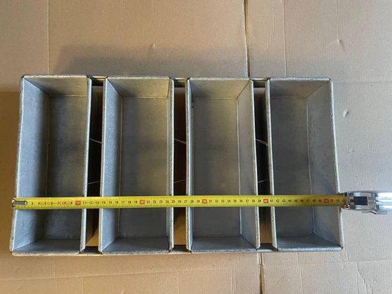 KAAK Bread baking pans (photo 1 of 6)