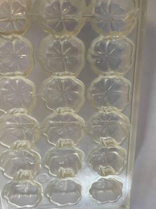 BakeProject B.V. Molds for the production of chocolates. (foto 1 van 4)