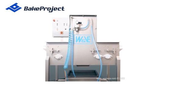 Equipment for applying of egg melange and glaze (photo 1 sur 6)
