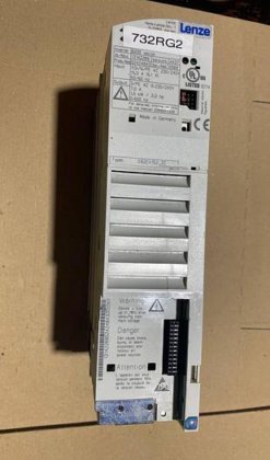 LENZE frequency controller E82EV152_2C (фото 1 из 1)