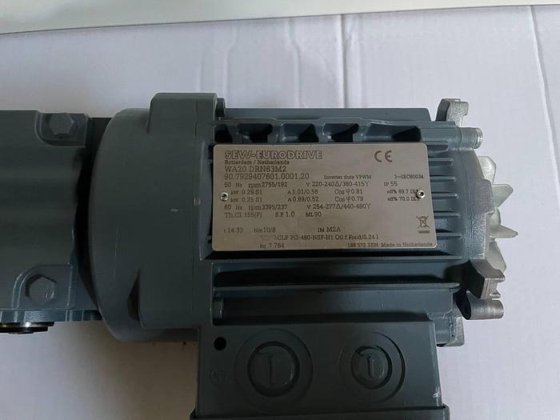 SEW-EURODRIVE 3∼ IEC60034 Inverter duty VPWM (photo 1 of 6)