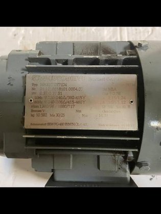 SEW-EURODRIVE 3∼ IEC34 WA30/TDT71D4 (photo 1 of 5)
