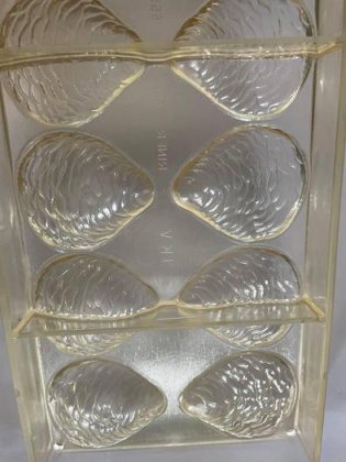BakeProject B.V. Molds for the production of chocolates. (photo 1 sur 4)
