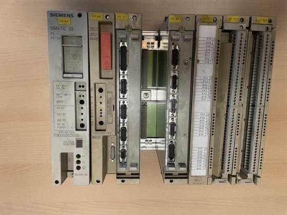 SIEMENS SIMATIC S5 PS 7A/15A (photo 1 of 4)