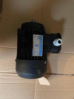 ELSTO 3 - Mot EA-71B4B14F1 EFF2 (Foto 1 von 6)