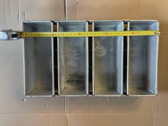 KAAK Bread baking pans (photo 1 of 6)
